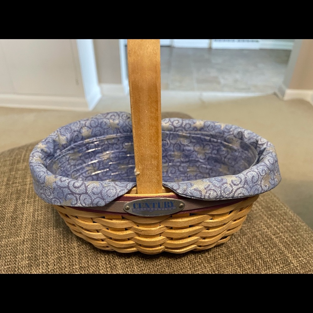 Longaberger basket - Picture 3 of 3